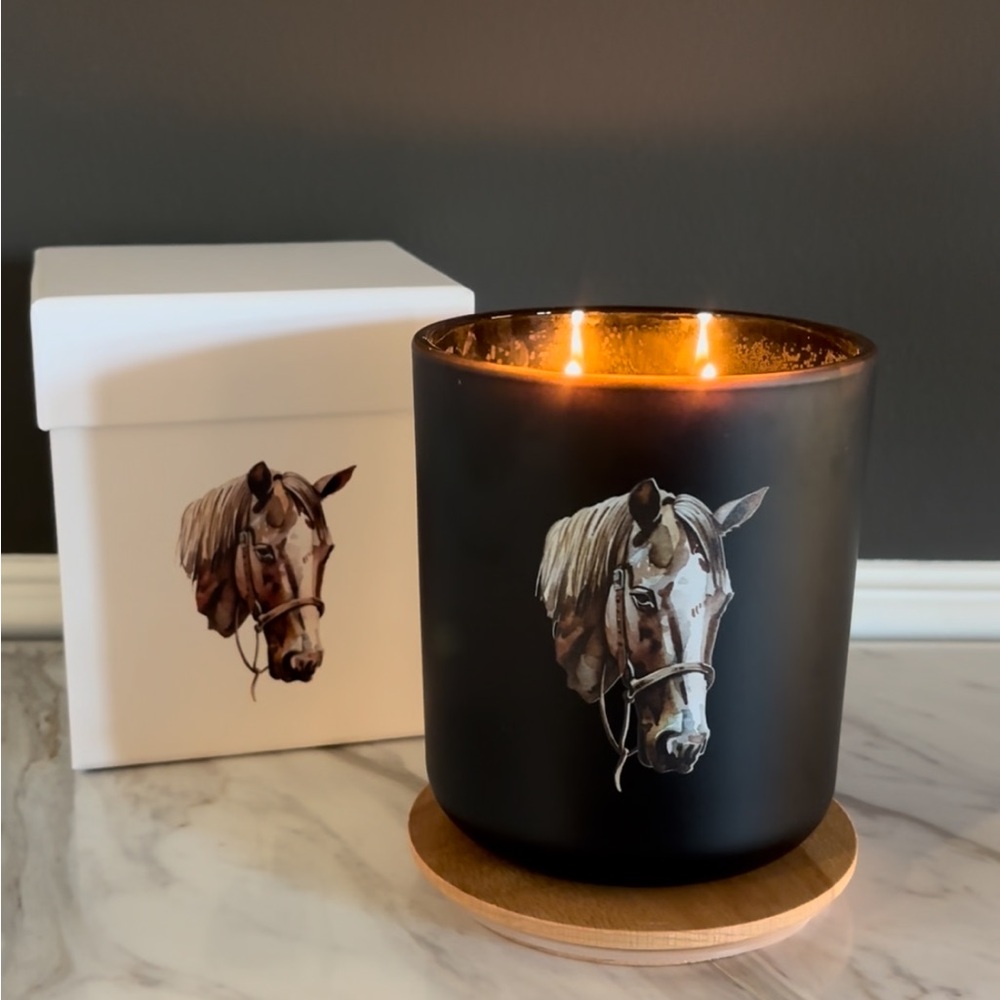Heritage Horse Soy Candle -  Brown Barn Original NEW